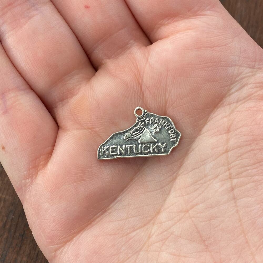 Vintage Bell Trading Post 925 Sterling Silver Kentucky State Map Pendant Charm